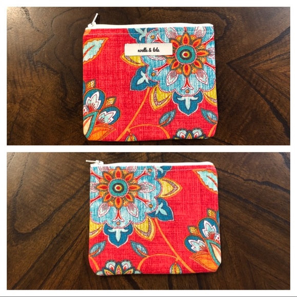 NEW! ❤️ Beautiful Vegan 10.5” Clutch & Matching Zippered Pouch NWOT - Picture 6 of 8